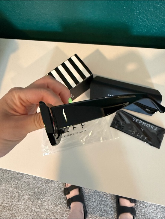 Sephora x DIFF Black Rectangular Sunglasses main image 8